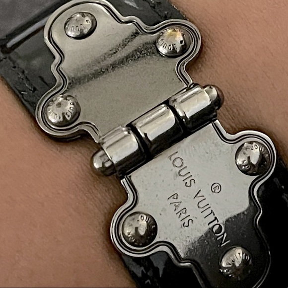 Louis Vuitton Save It Cuff Bracelet Vernis Noir - Picture 2 of 7